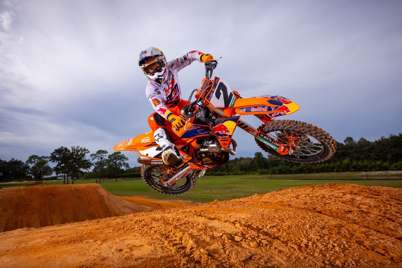 KTM: ecco la 450 SX-F Factory Edition 2023